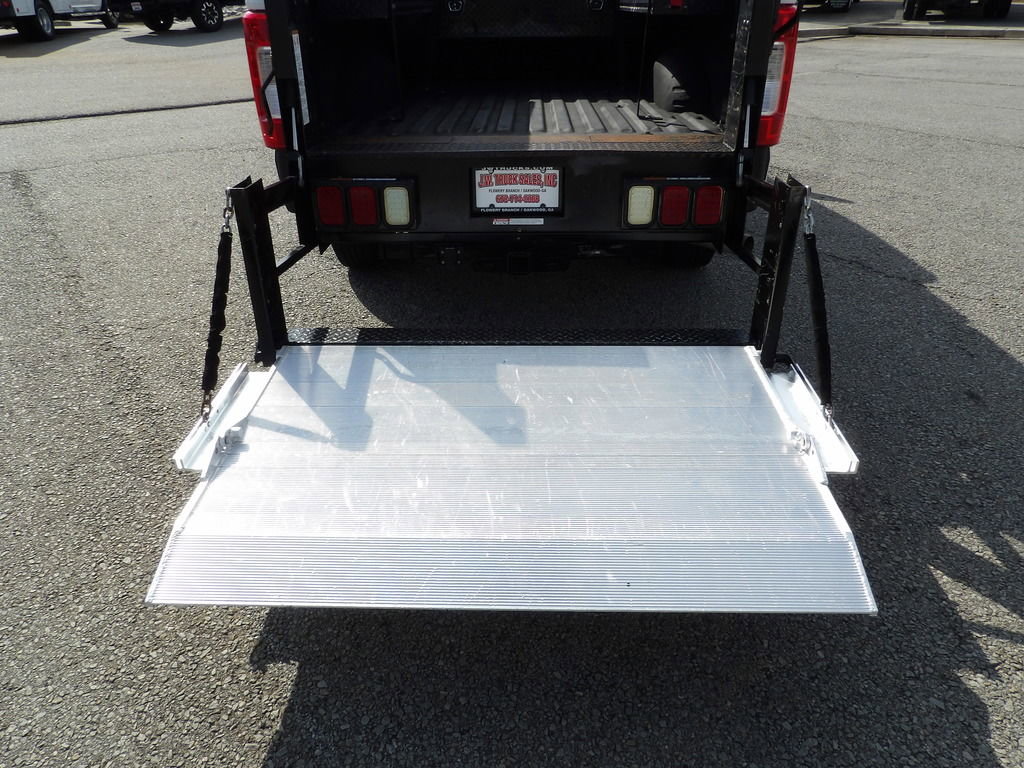 Used 2019 Ford F250 XL w/ Power Equipment Group image 43