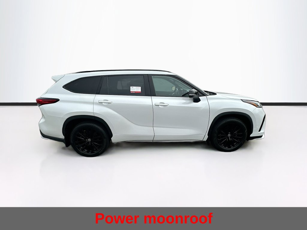 Used 2023 Toyota Highlander XSE AWD/4WD image 12
