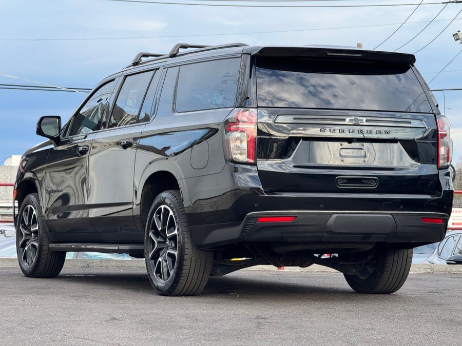 Used 2021 Chevrolet Suburban RST w/ Luxury Package image 7