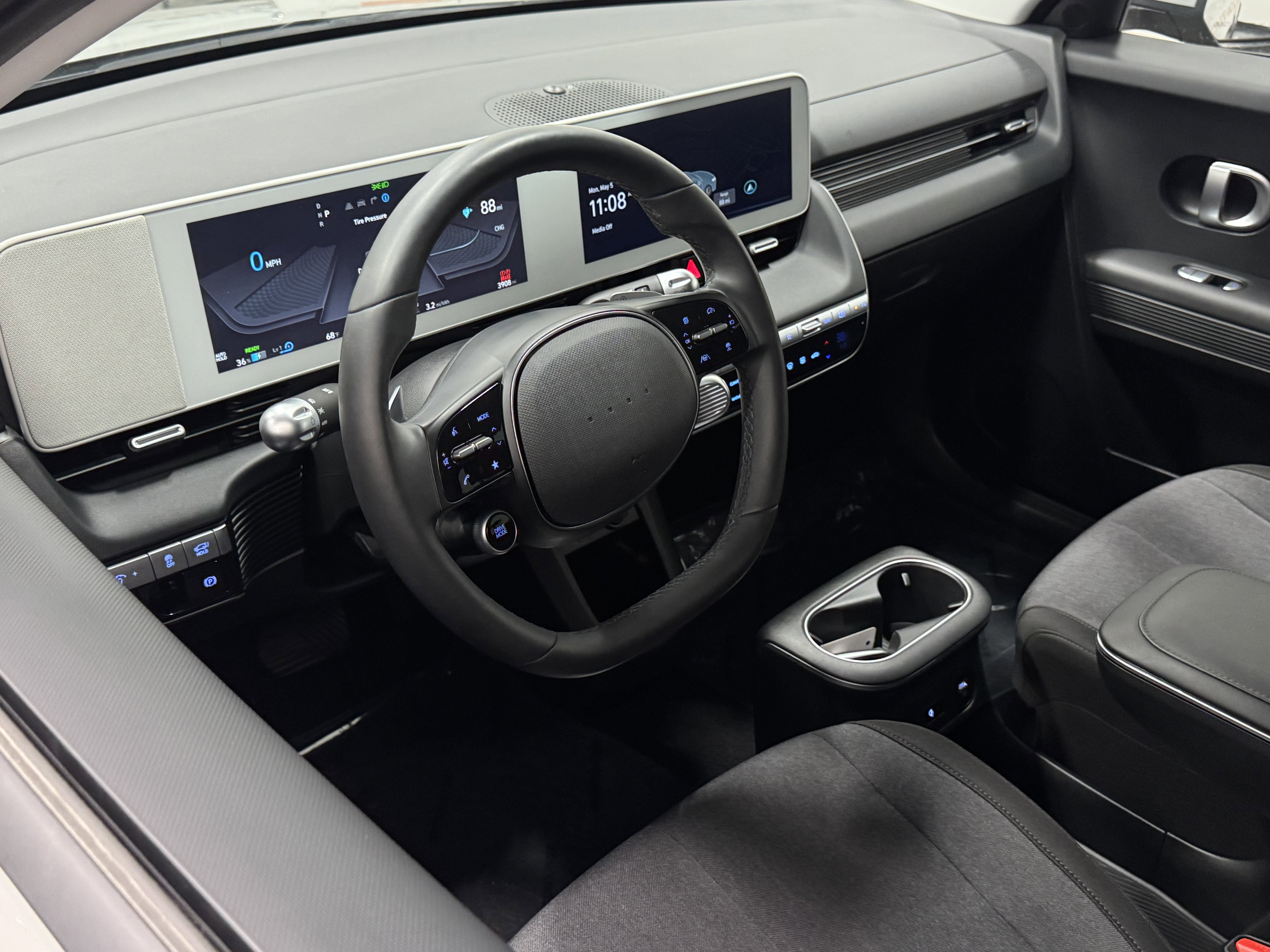 Used 2024 Hyundai Ioniq 5 SEL image 7