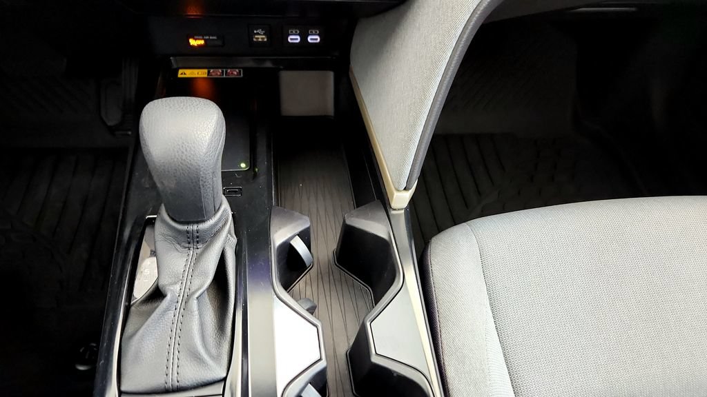Certified 2025 Toyota Camry LE AWD/4WD image 28
