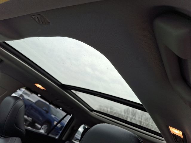 Used 2022 Toyota Highlander Platinum image 12