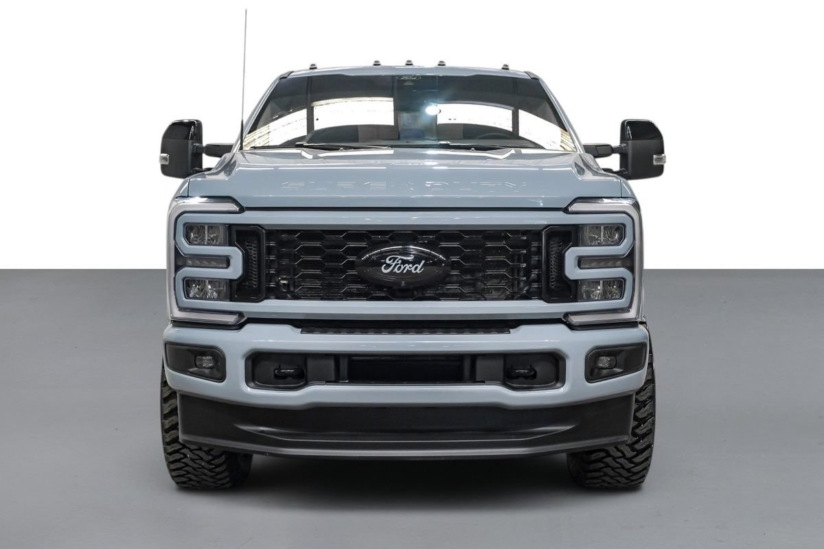 Used 2026 Ford F350 Lariat w/ FX4 Off-Road Package AWD/4WD image 3