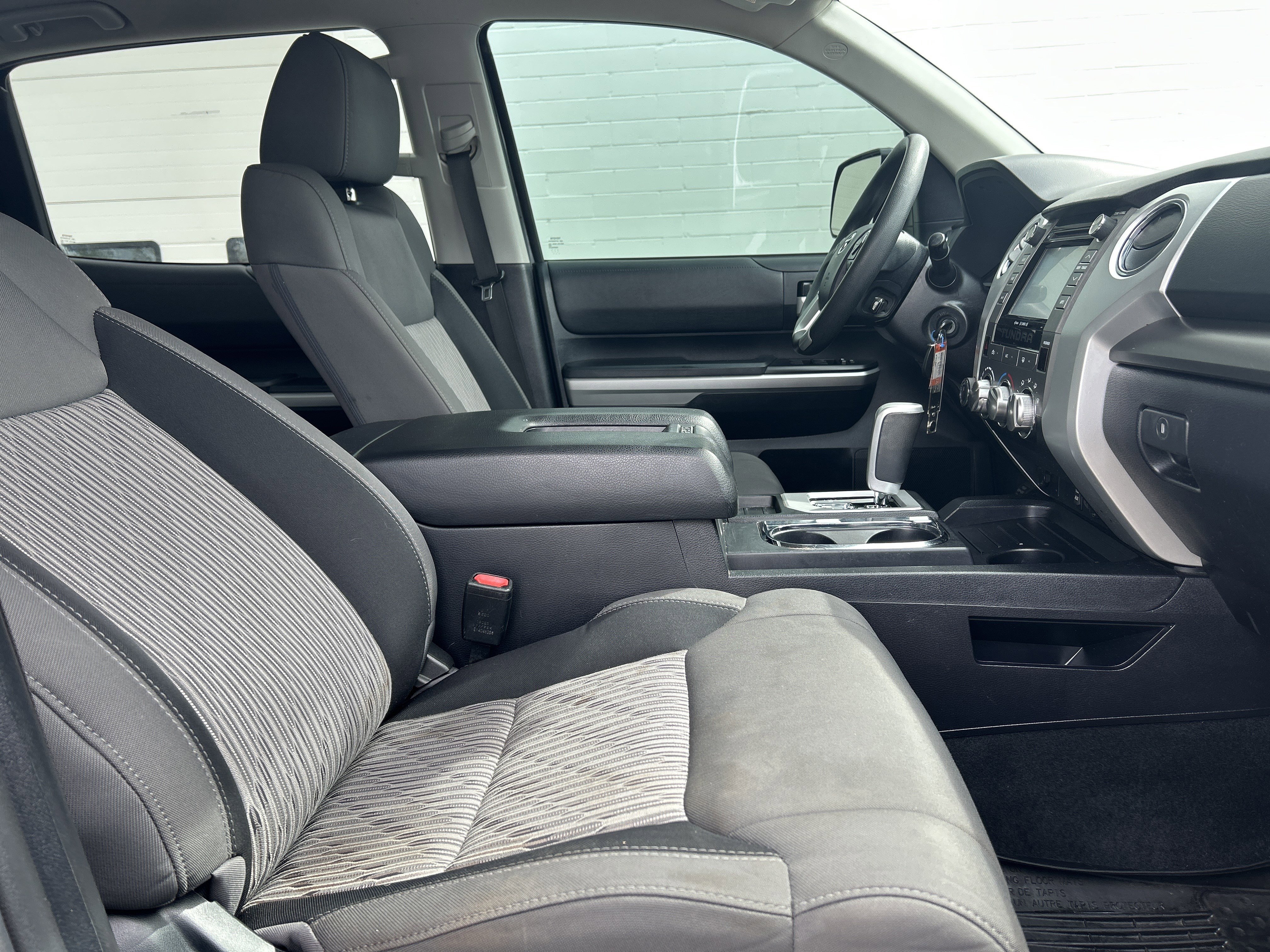 Used 2017 Toyota Tundra SR5 w/ TRD Off Road Package image 31