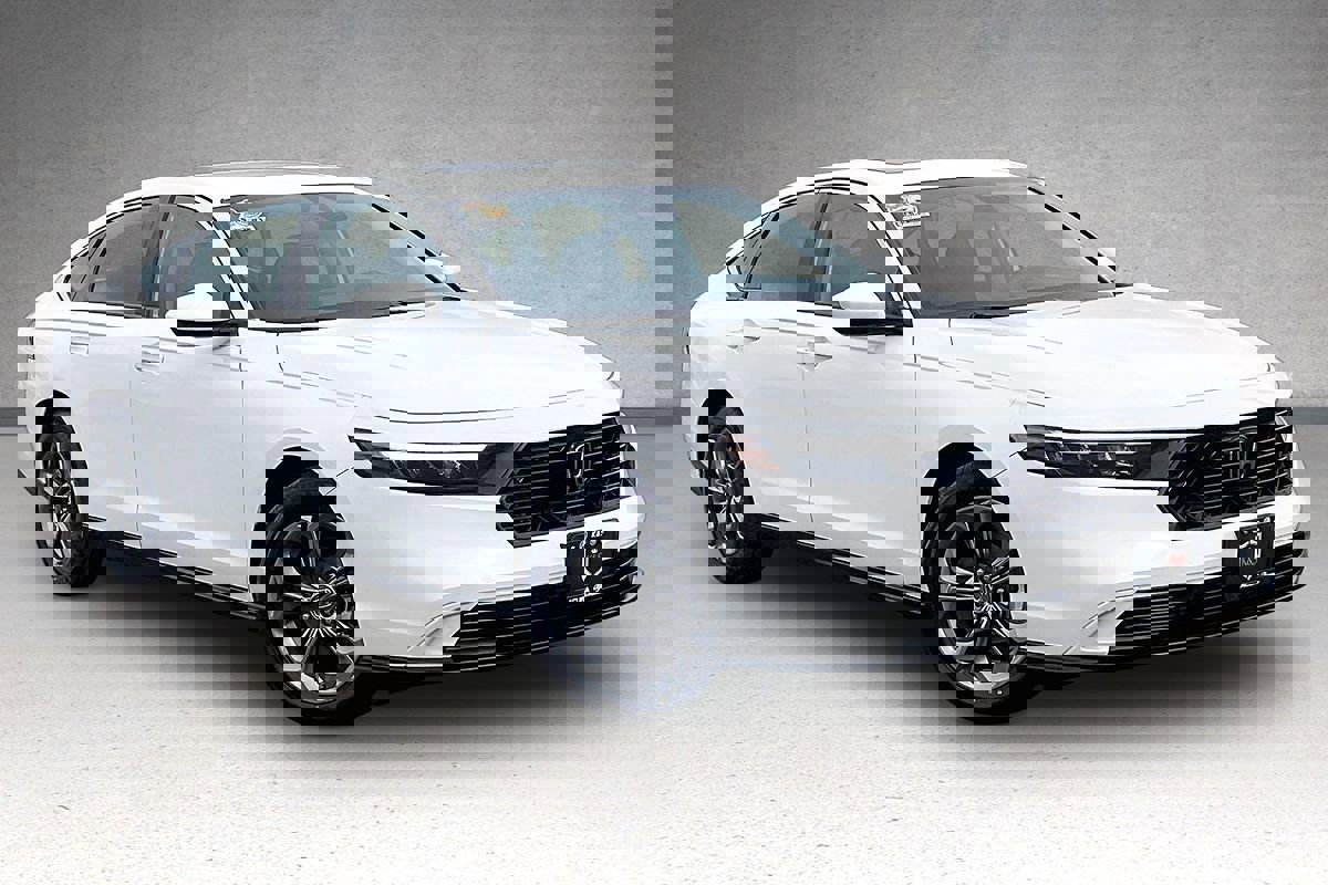 Used 2024 Honda Accord EX image 2