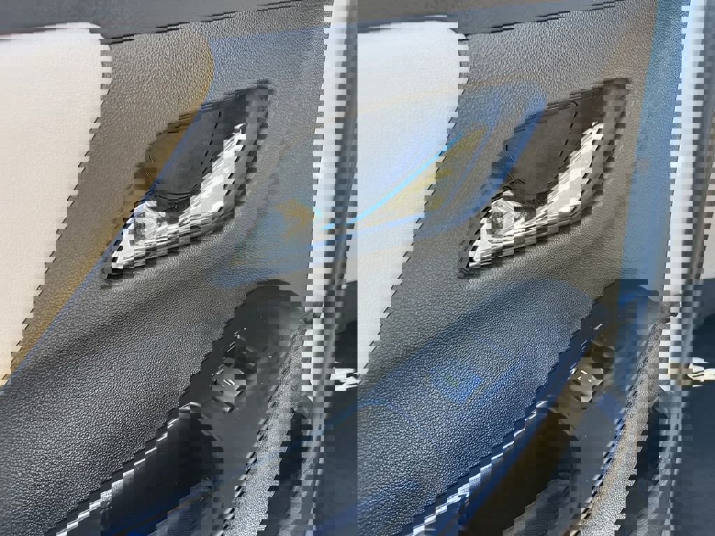 Used 2023 Chevrolet Traverse LS w/ Safety Package image 45