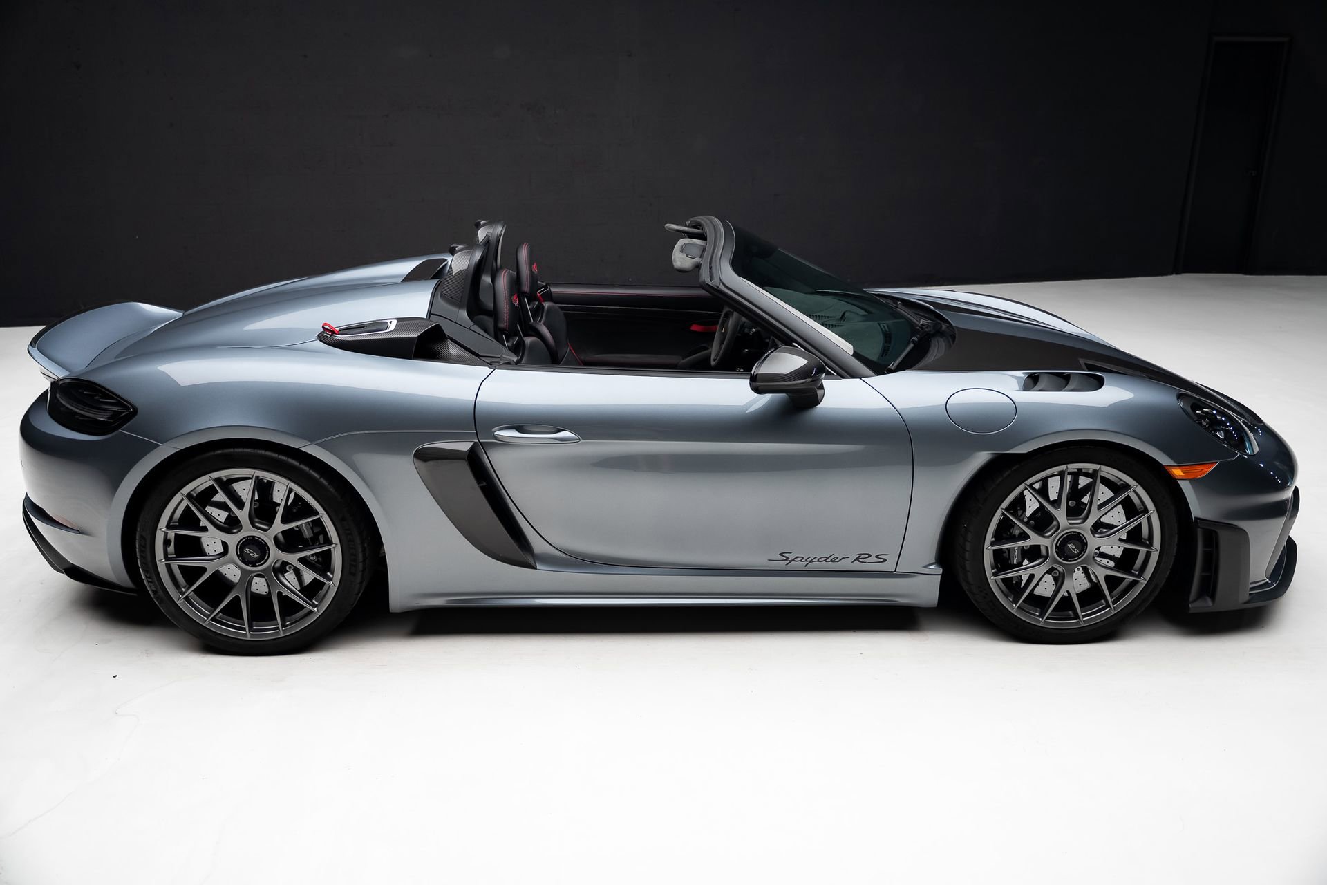 Used 2024 Porsche 718 Boxster Spyder RS RWD image 43