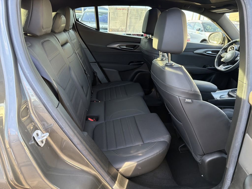 Used 2024 Alfa Romeo Tonale Ti w/ Premium Interior Package image 17