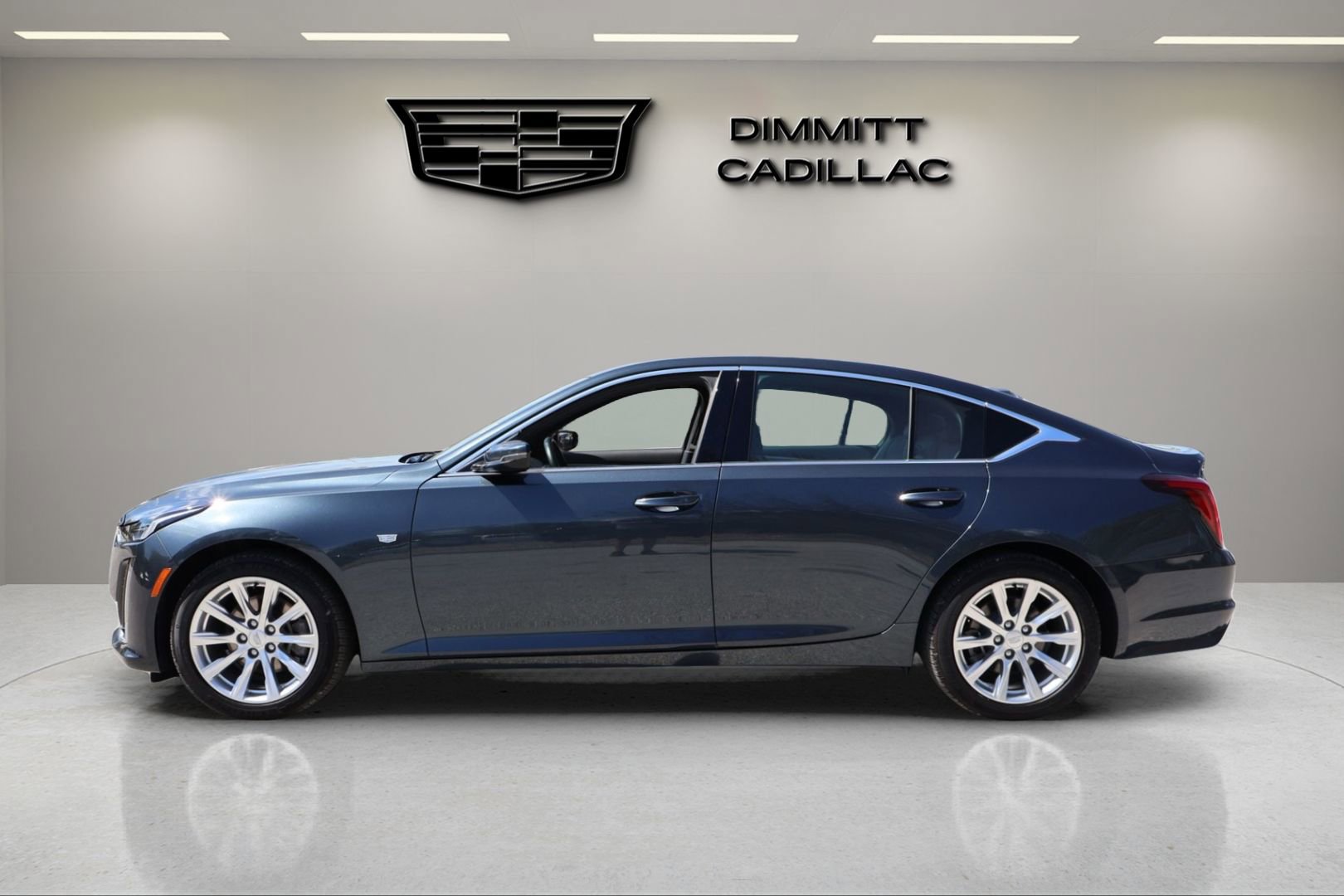 Used 2020 Cadillac CT5 Luxury w/ Sun And Sound Package image 2