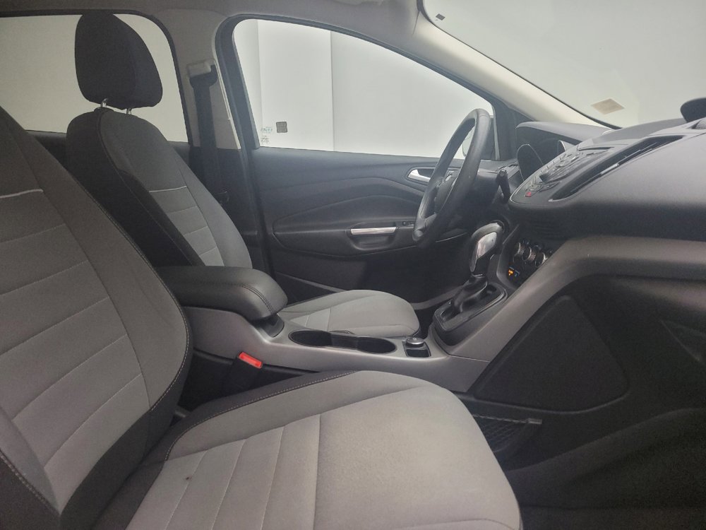 Used 2015 Ford Escape SE image 21