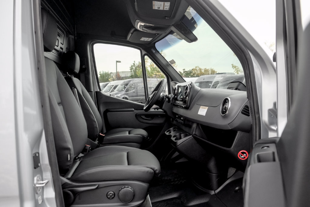 New 2026 Mercedes-Benz Sprinter 4500 image 18