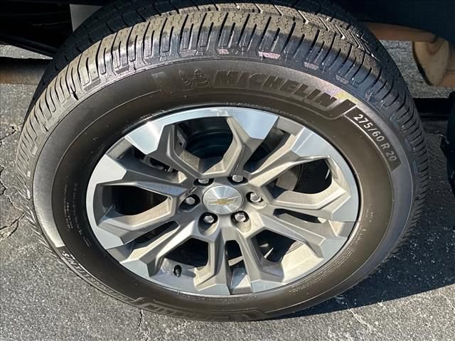 Certified 2023 Chevrolet Silverado 1500 High Country AWD/4WD image 37