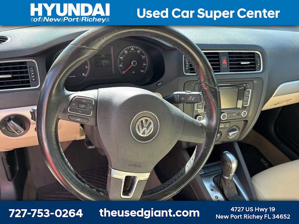 Used 2011 Volkswagen Jetta SEL image 11