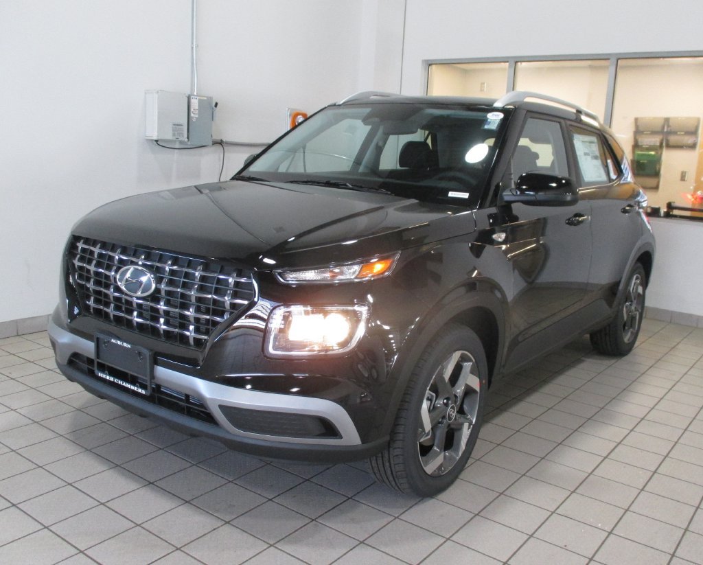 New 2026 Hyundai Venue SEL FWD image 12