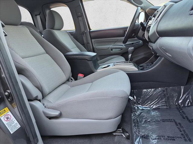 Used 2012 Toyota Tacoma PreRunner w/ SR5 Pkg RWD image 18