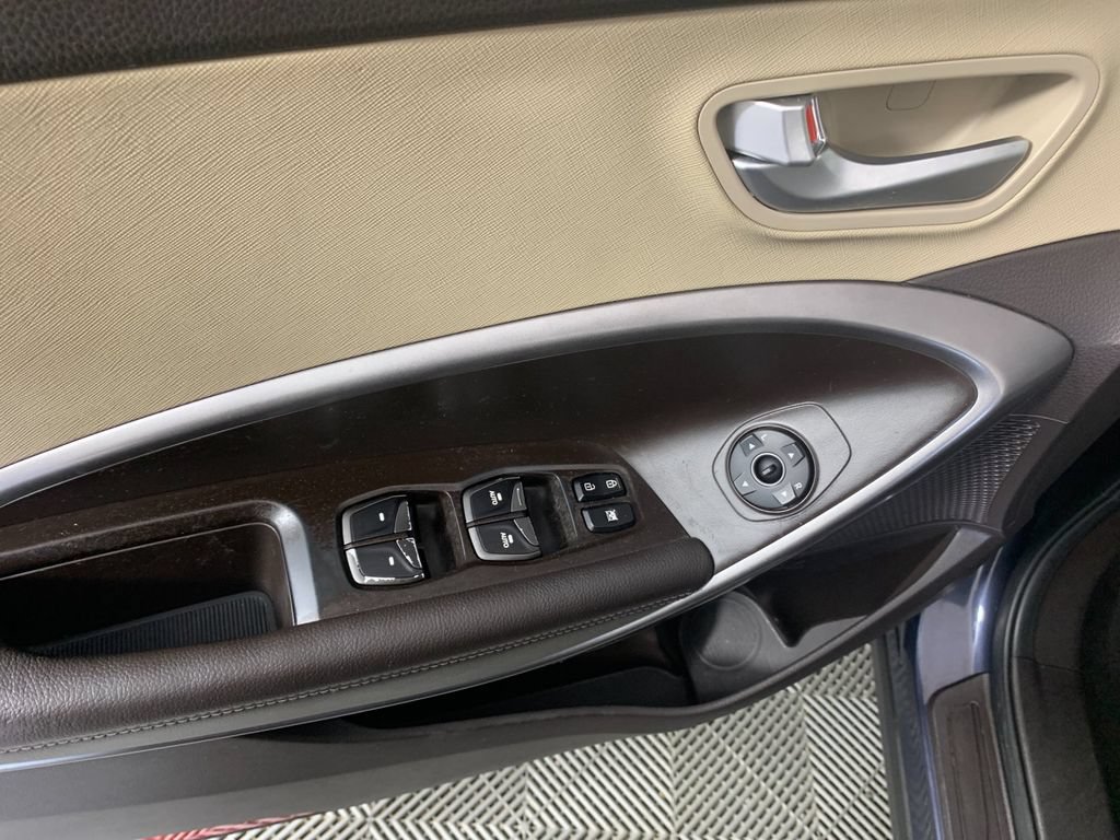 Used 2017 Hyundai Santa Fe Sport FWD image 14