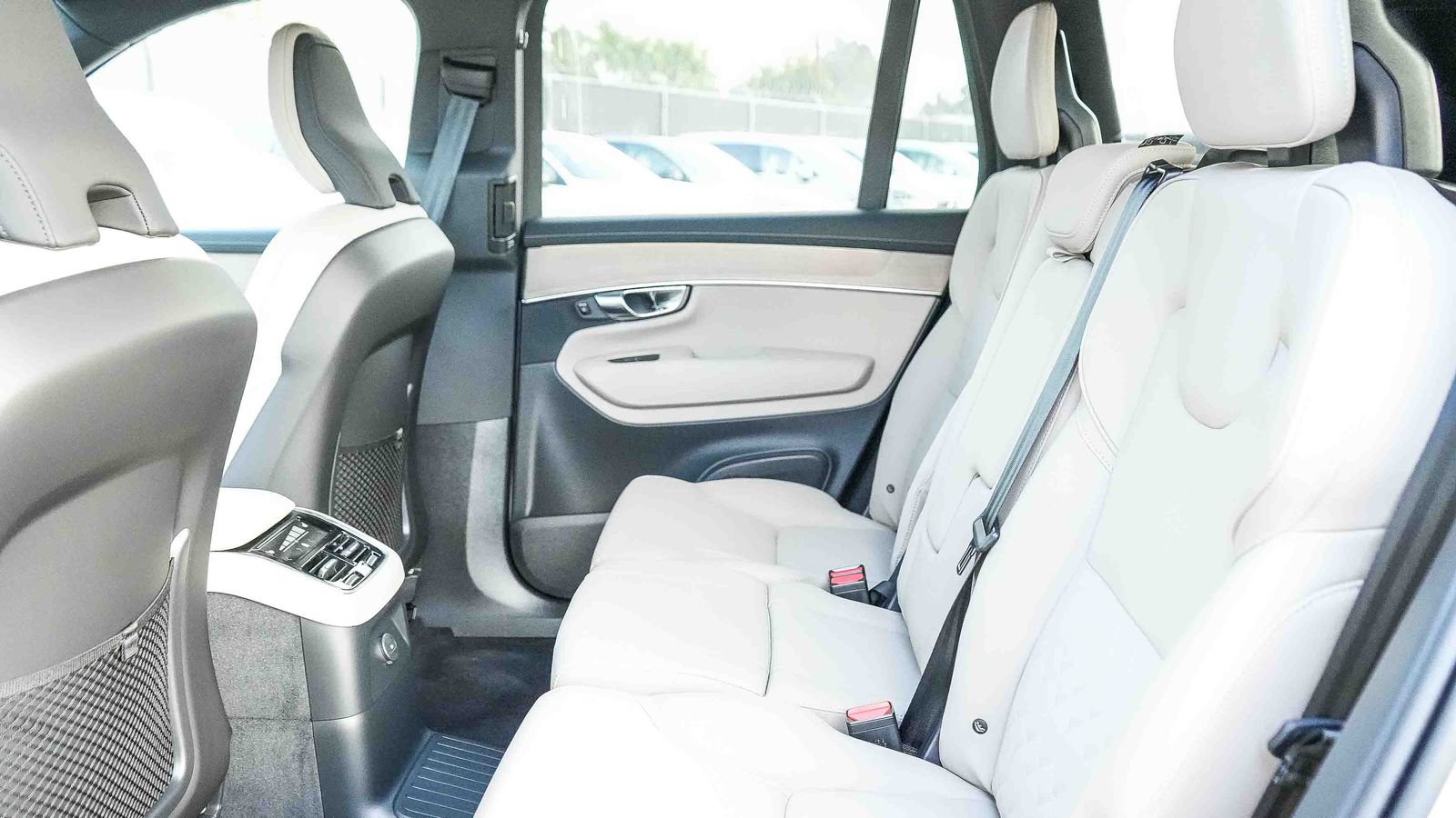 New 2026 Volvo XC90 T8 Plus w/ Protection Package AWD/4WD image 21