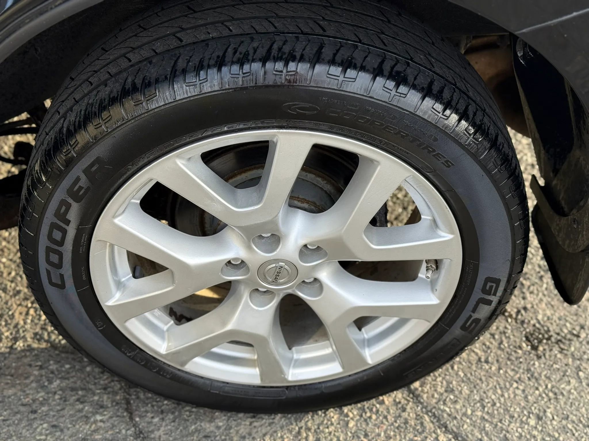 Used 2011 Nissan Rogue SV w/ SL Pkg FWD image 35