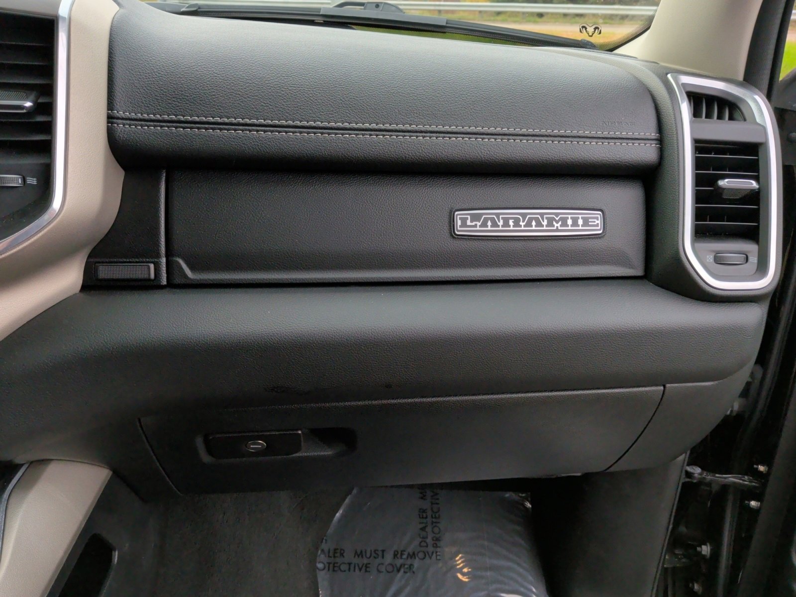 Used 2022 RAM 1500 Laramie image 25