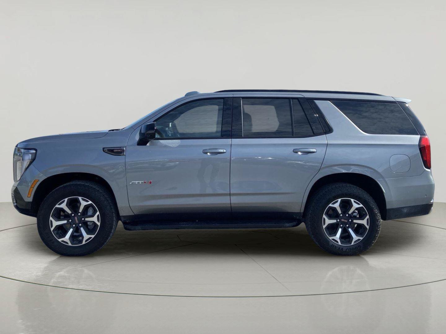 Used 2026 GMC Yukon AT4 AWD/4WD image 6