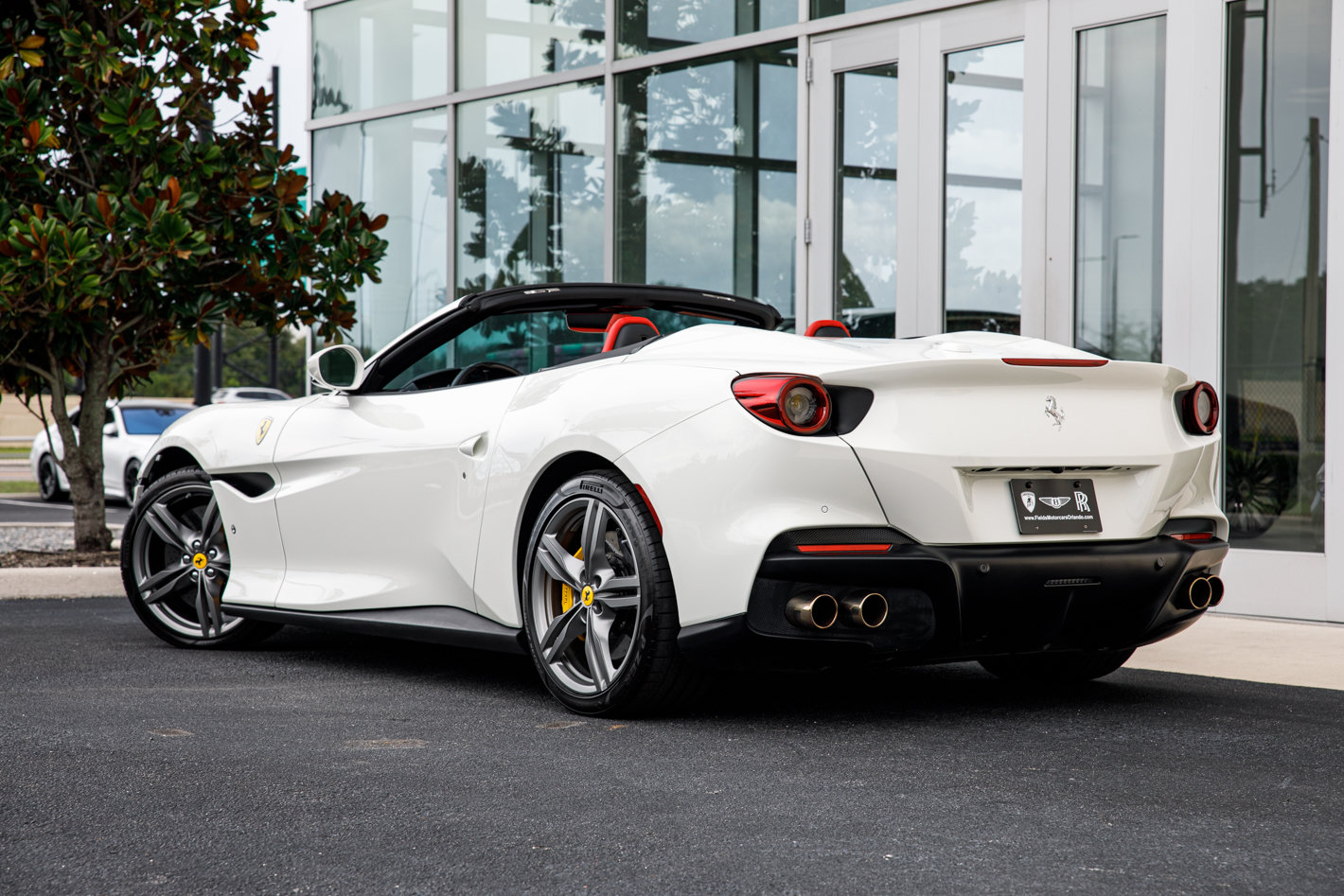 Used 2023 Ferrari Portofino M RWD image 12