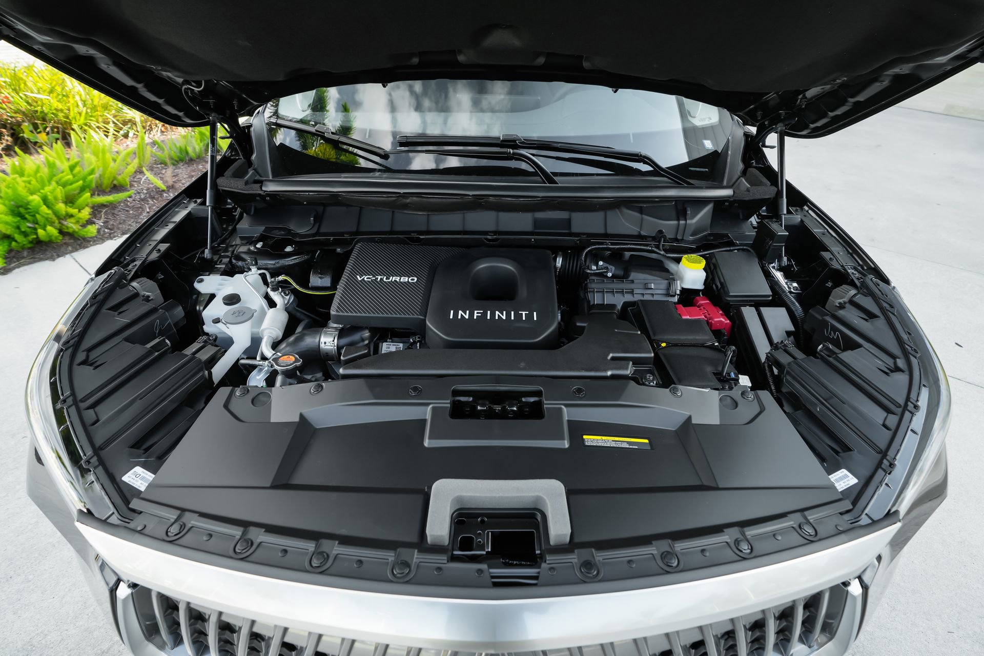 New 2026 INFINITI QX60 Luxe w/ Family Package image 34