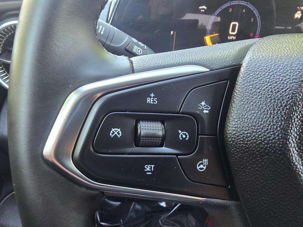 Used 2025 Chevrolet Trax ACTIV w/ Driver Confidence Package FWD image 21