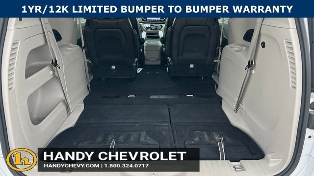 Used 2024 Chrysler Pacifica Touring-L FWD image 18