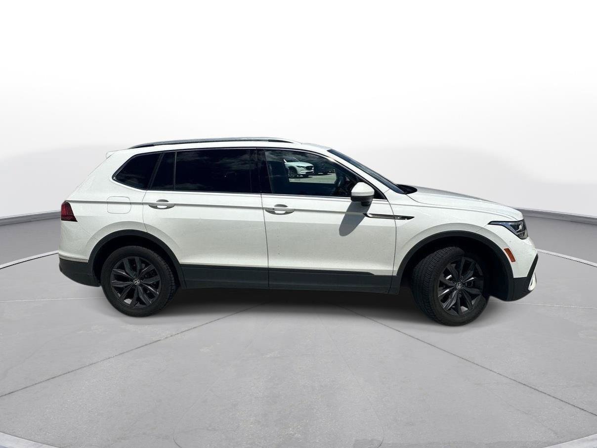 Used 2022 Volkswagen Tiguan SE FWD image 5