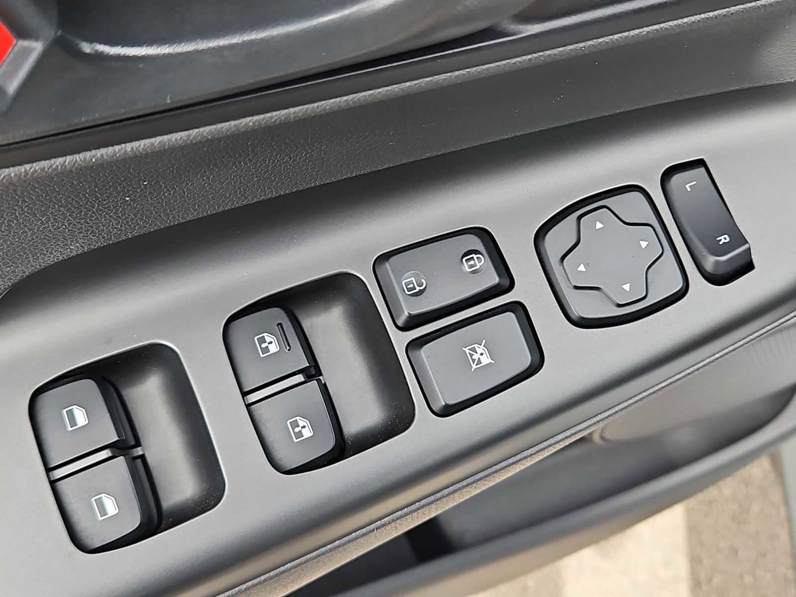 Certified 2021 Hyundai Kona SEL w/ Cargo Package image 17