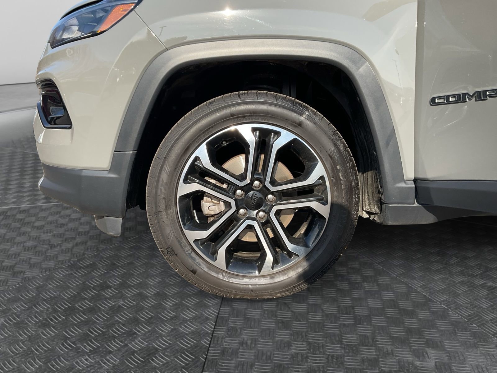 Used 2022 Jeep Compass Limited AWD/4WD image 14
