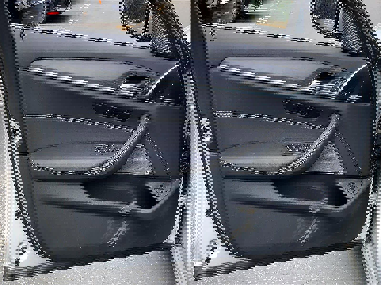 Used 2021 BMW 540i w/ Premium Package image 24