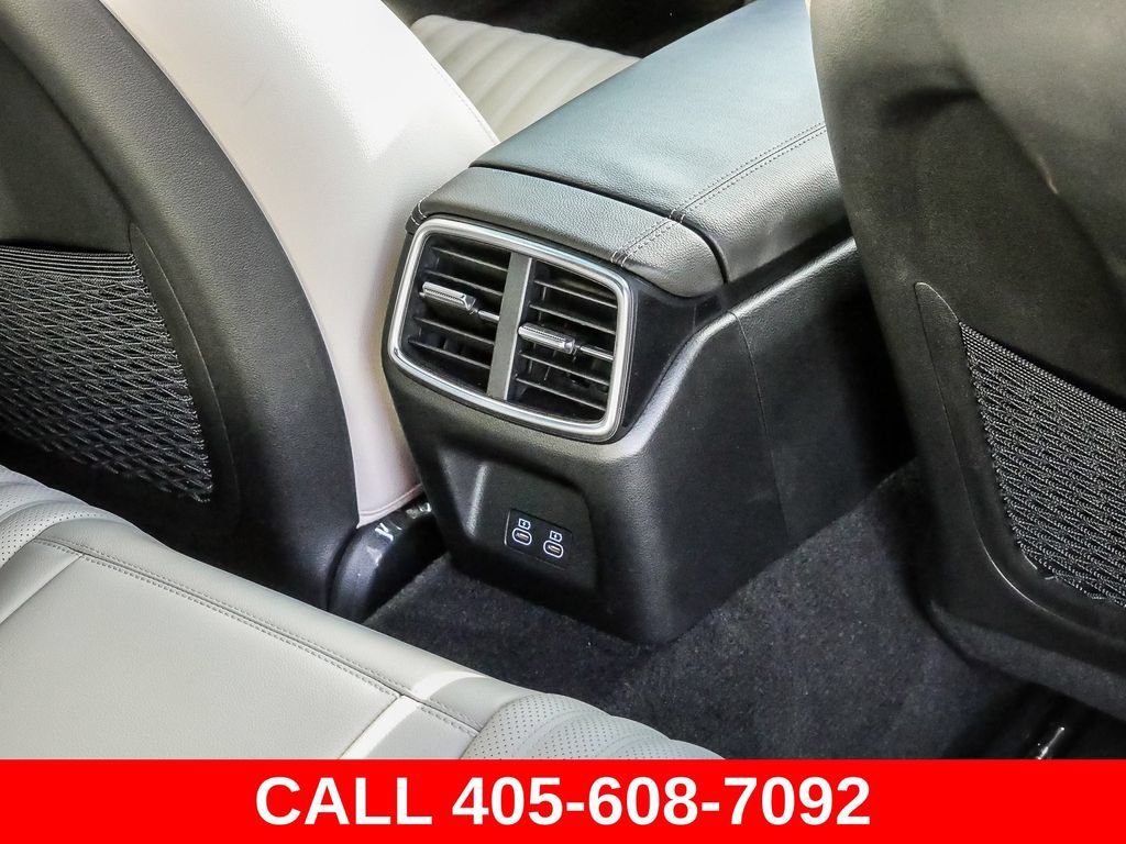 Used 2024 Genesis G70 3.3T Advanced RWD image 25