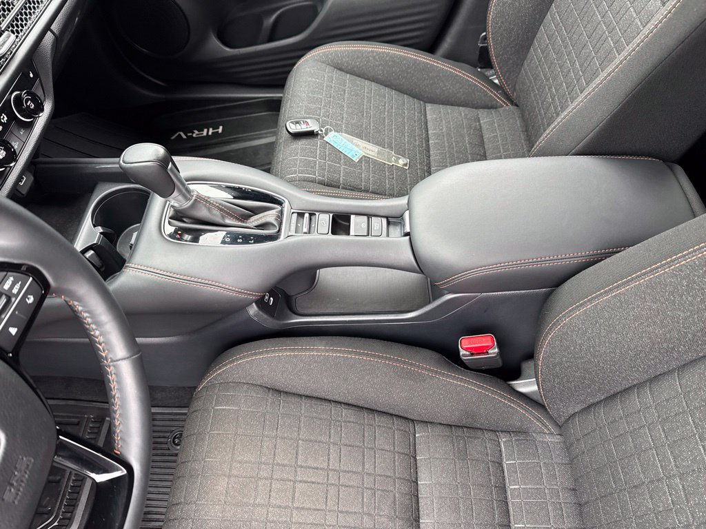 Used 2024 Honda HR-V Sport image 27