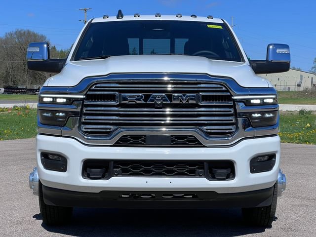 Used 2025 RAM 3500 Laramie AWD/4WD image 48