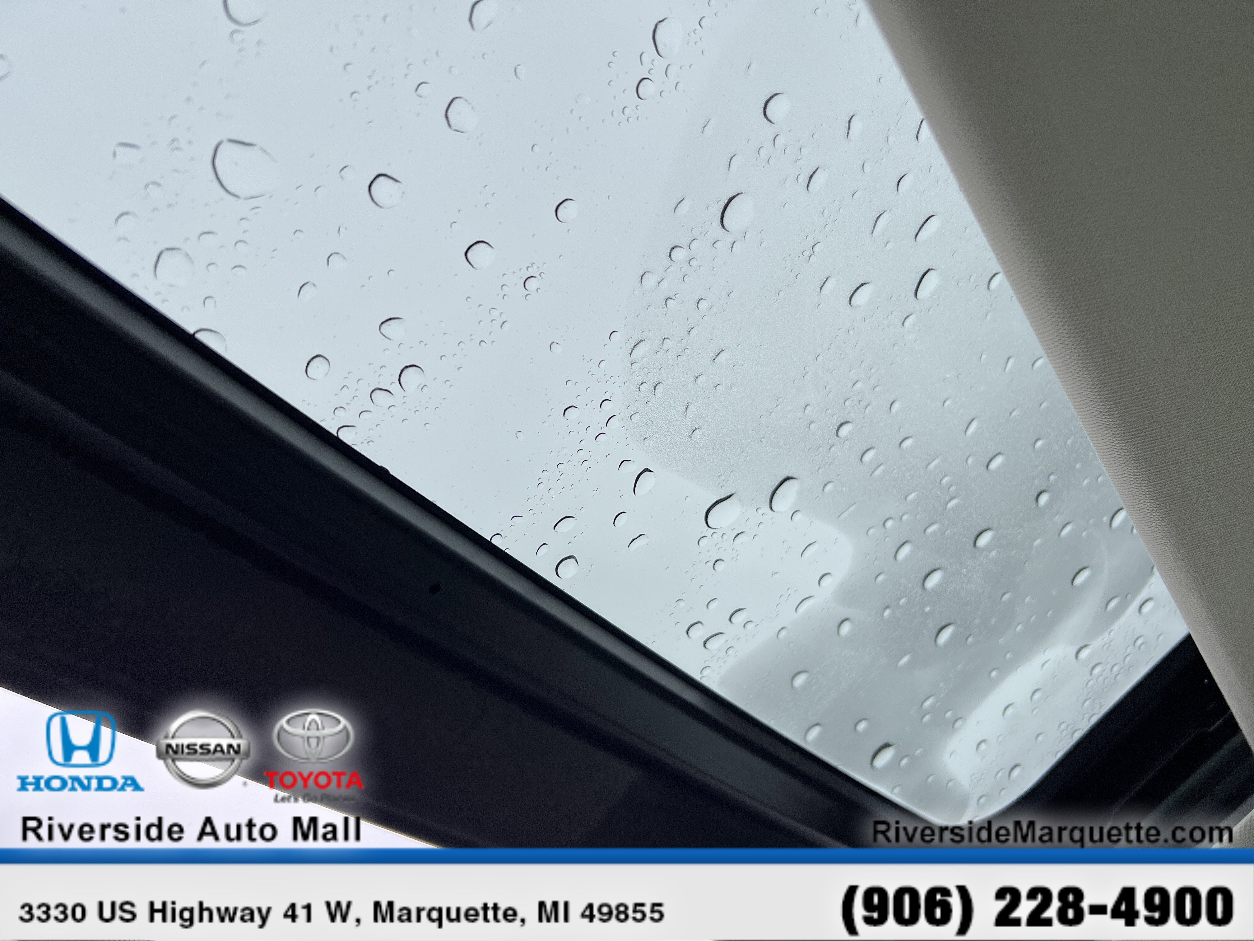 Used 2023 Buick Envision Avenir image 24