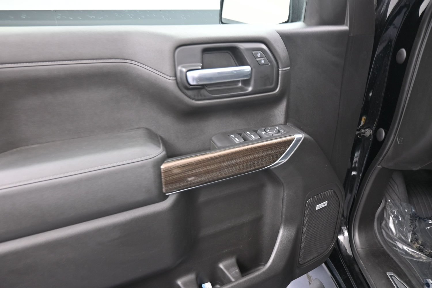 Used 2020 Chevrolet Silverado 1500 LT Trail Boss AWD/4WD image 13