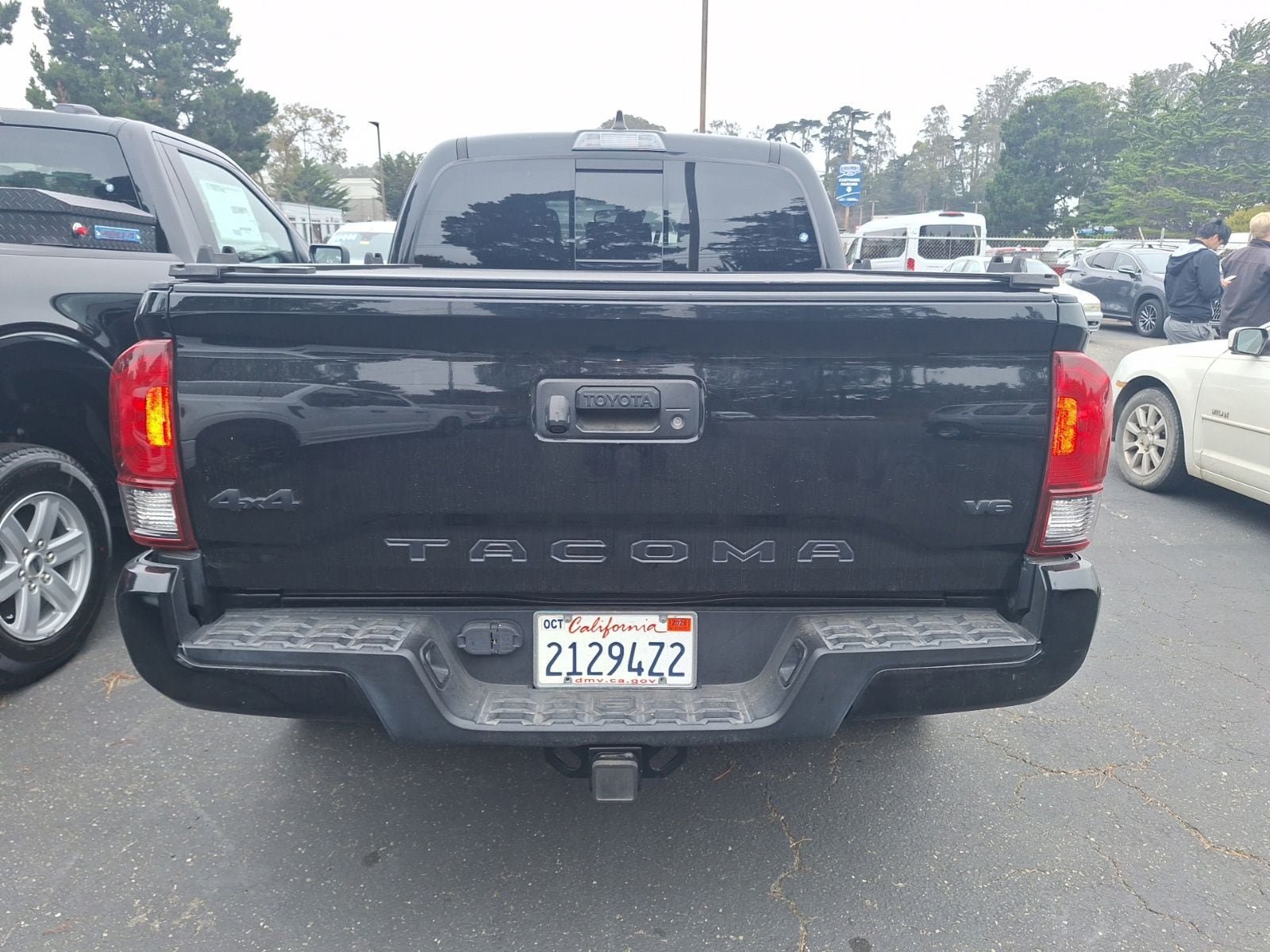 Used 2020 Toyota Tacoma SR5 w/ Technology Package AWD/4WD image 6