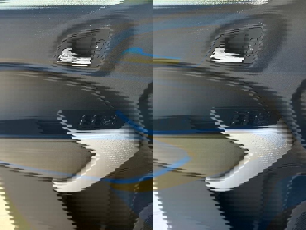 New 2026 Chevrolet Trax LS w/ LS Convenience Package image 15