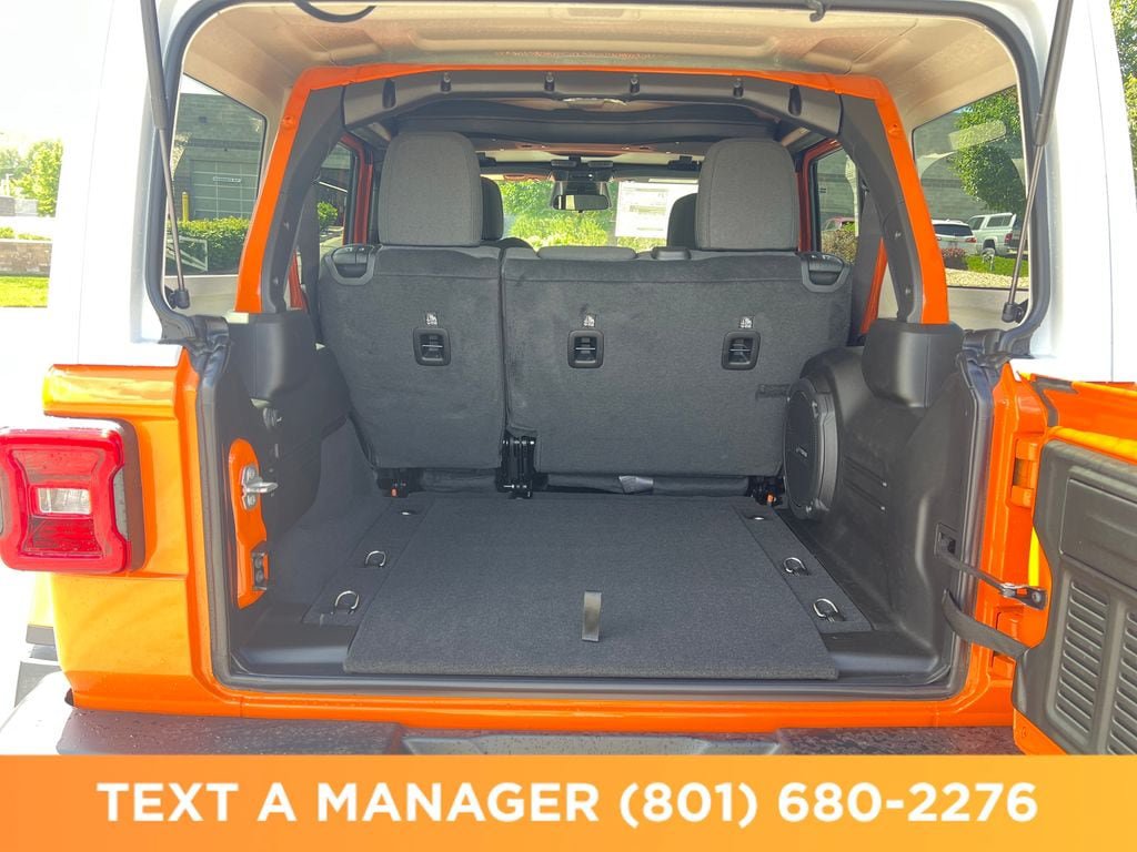 New 2026 Jeep Wrangler Unlimited Rubicon w/ Whitecap Package AWD/4WD image 22