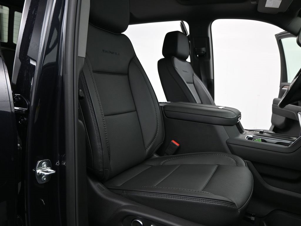 New 2026 GMC Sierra 3500 Denali w/ Denali Reserve Package image 29