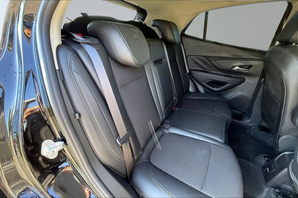 Used 2020 Buick Encore Preferred w/ Safety Package image 26