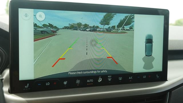 Used 2025 Ford Escape SE image 23