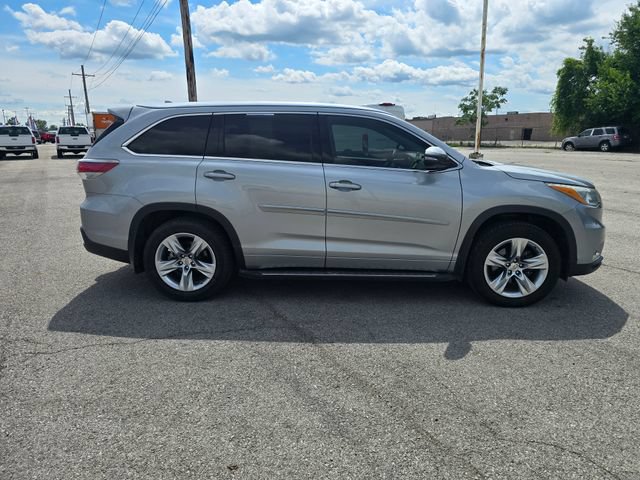 Used 2015 Toyota Highlander Limited AWD/4WD image 2