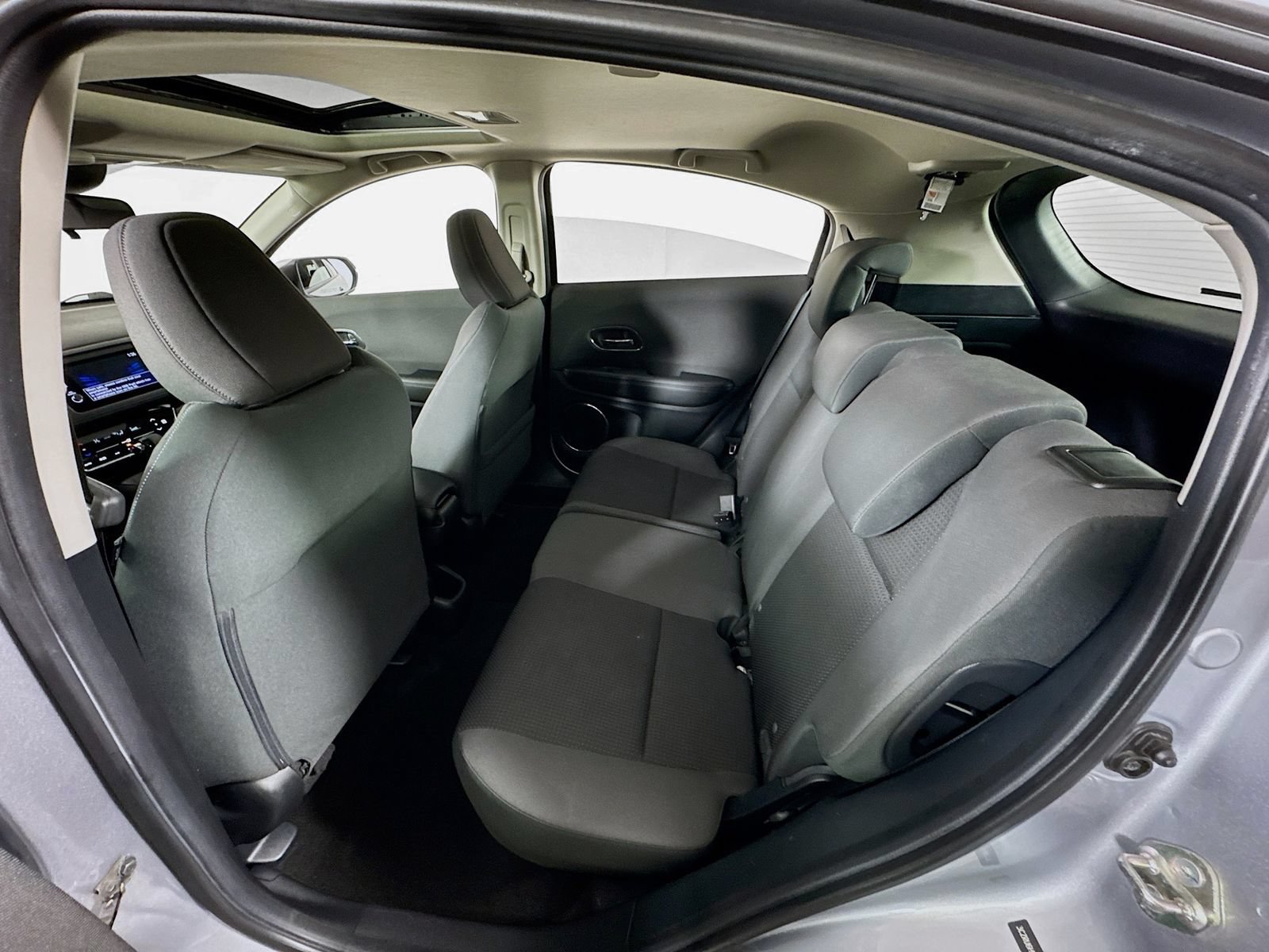 Used 2020 Honda HR-V EX image 23