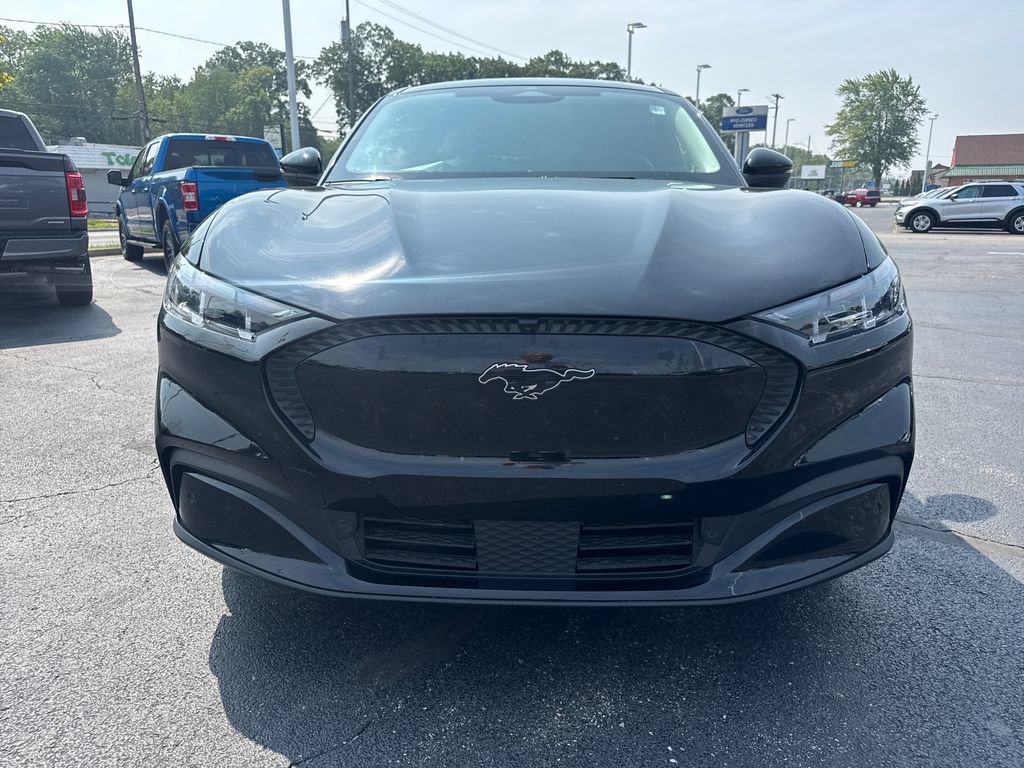 Used 2025 Ford Mustang Mach-E Select AWD/4WD video 3