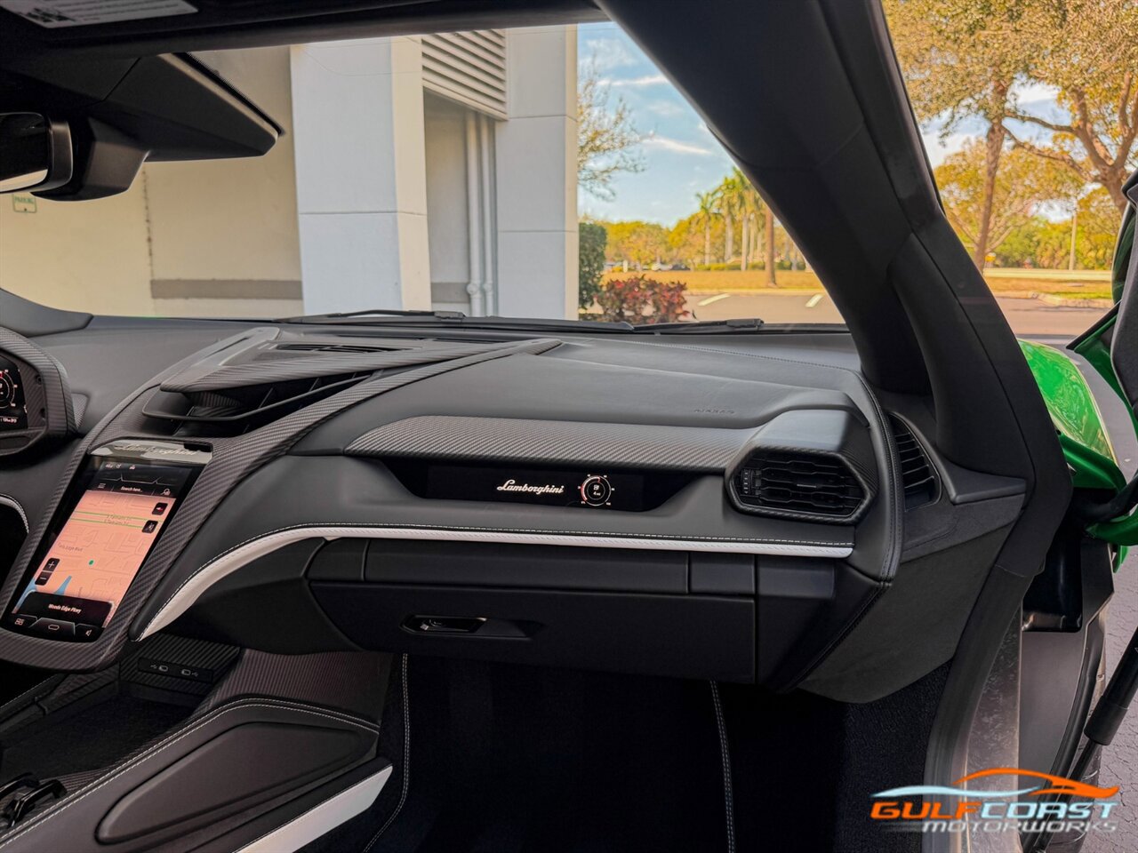 Used 2024 Lamborghini Revuelto image 37