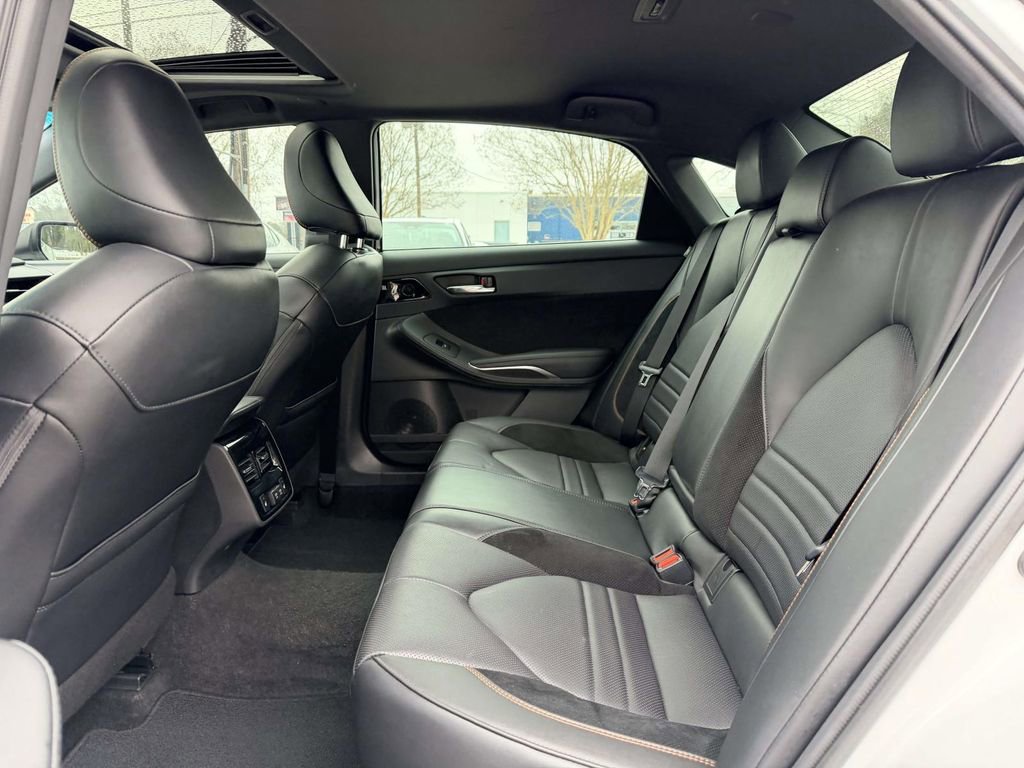 Certified 2019 Toyota Avalon Touring image 16