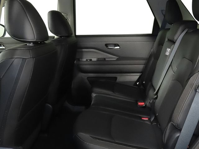 New 2026 Nissan Pathfinder SL AWD/4WD image 22