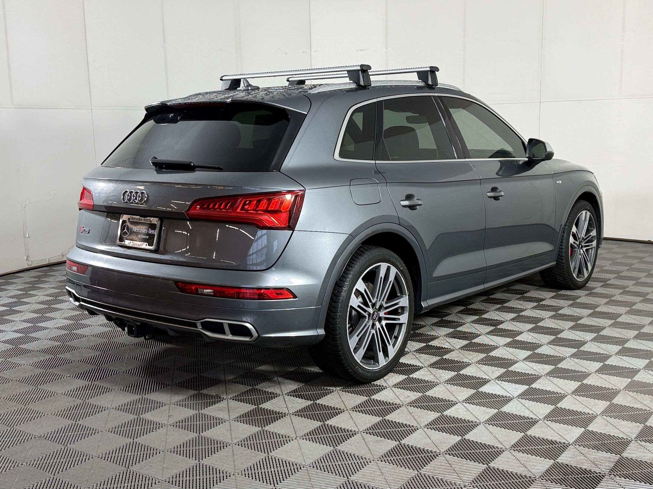 Used 2018 Audi SQ5 Prestige AWD/4WD image 9